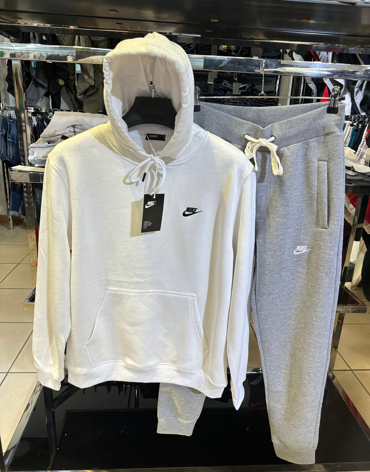 NIKE SPORTWEAR SET