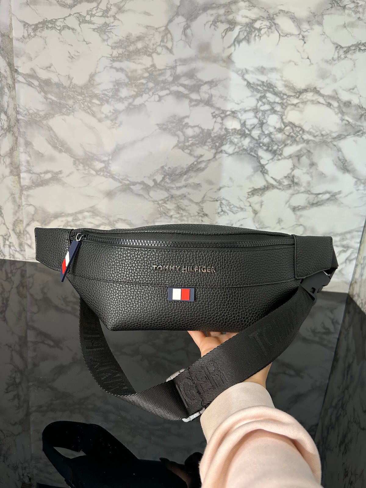 TOMMY HILFIGER BAGS