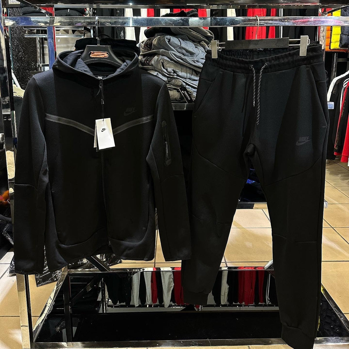 NIKE TECH FLEECE - ΣΕΤ ΦΟΡΜΕΣ 2024